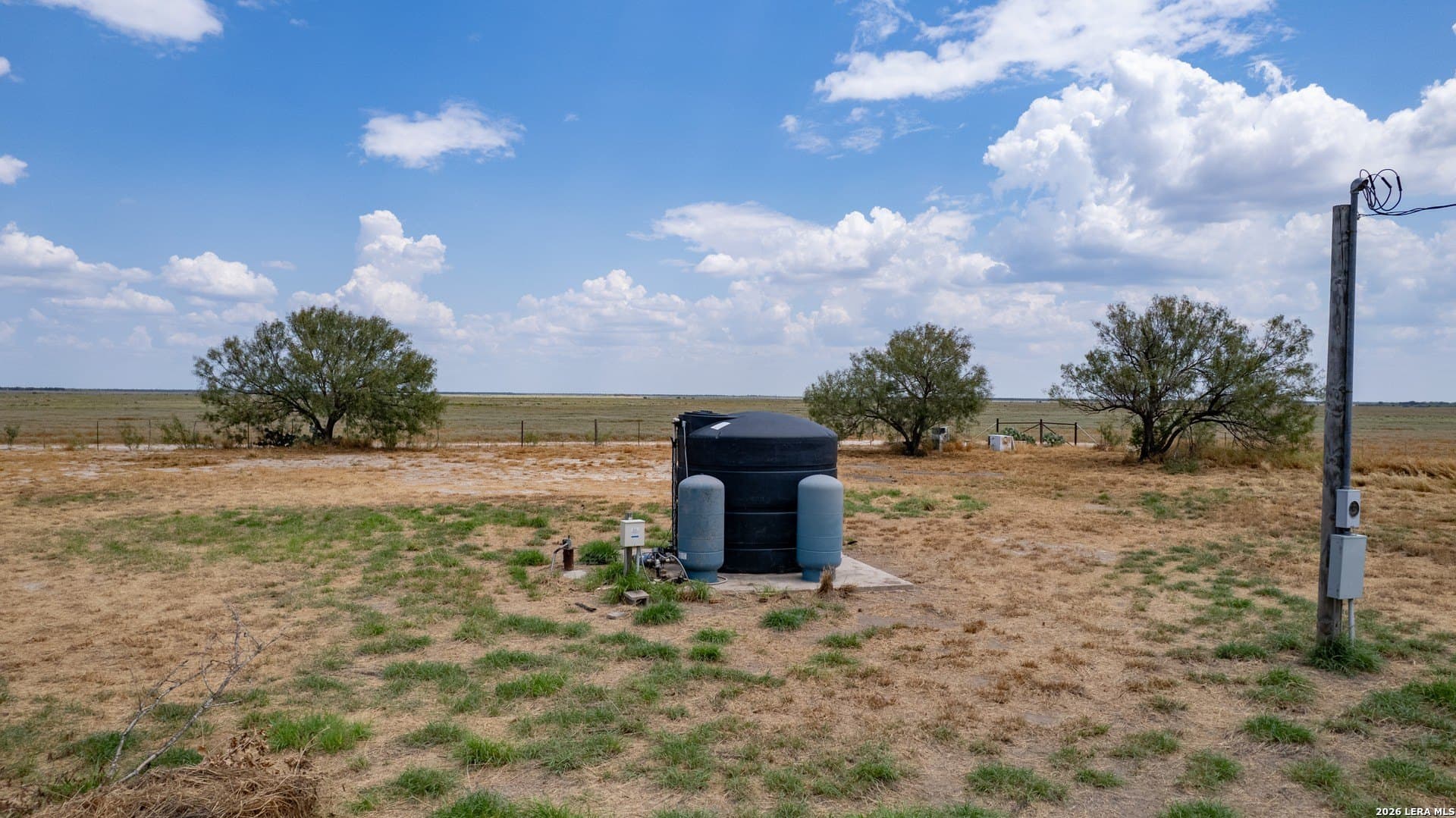 0.3 acres in Zavala County - photo 6