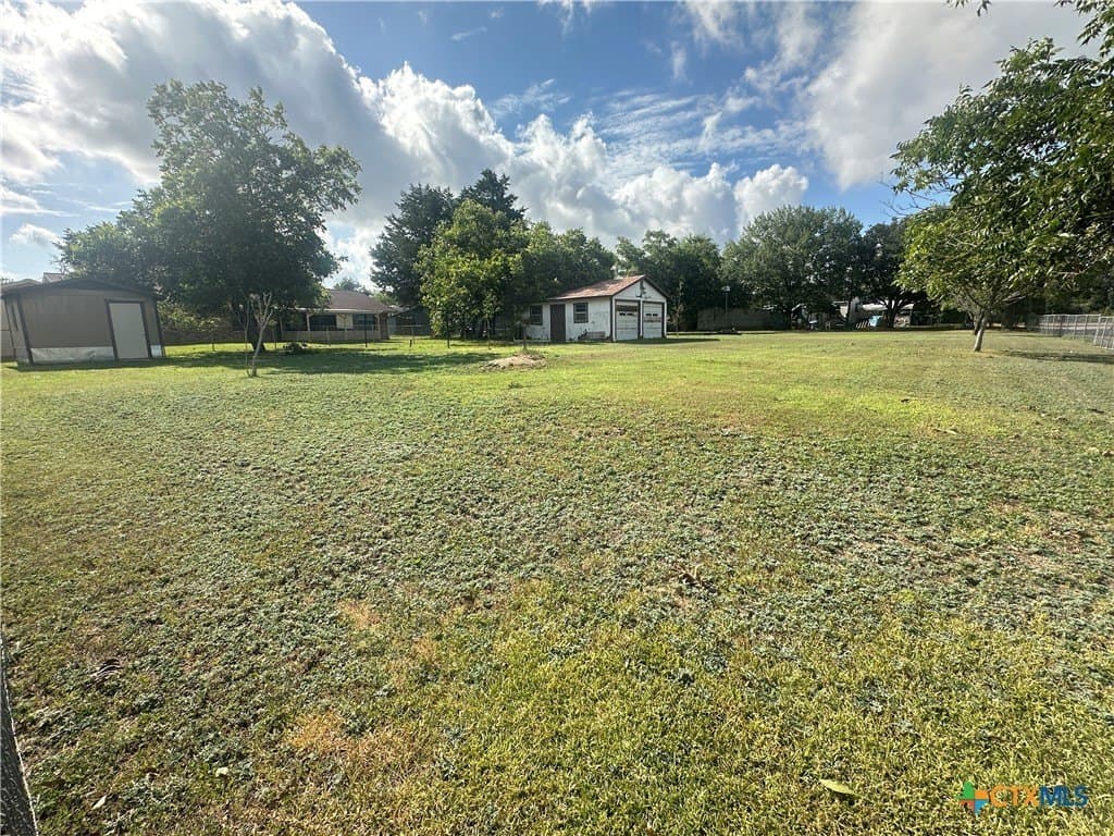 0.56 acres in Fayette County - photo 3