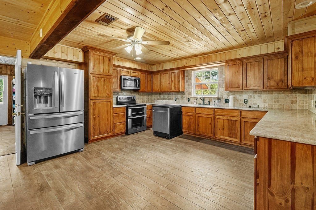 33.24 acres in Lavaca County - photo 21