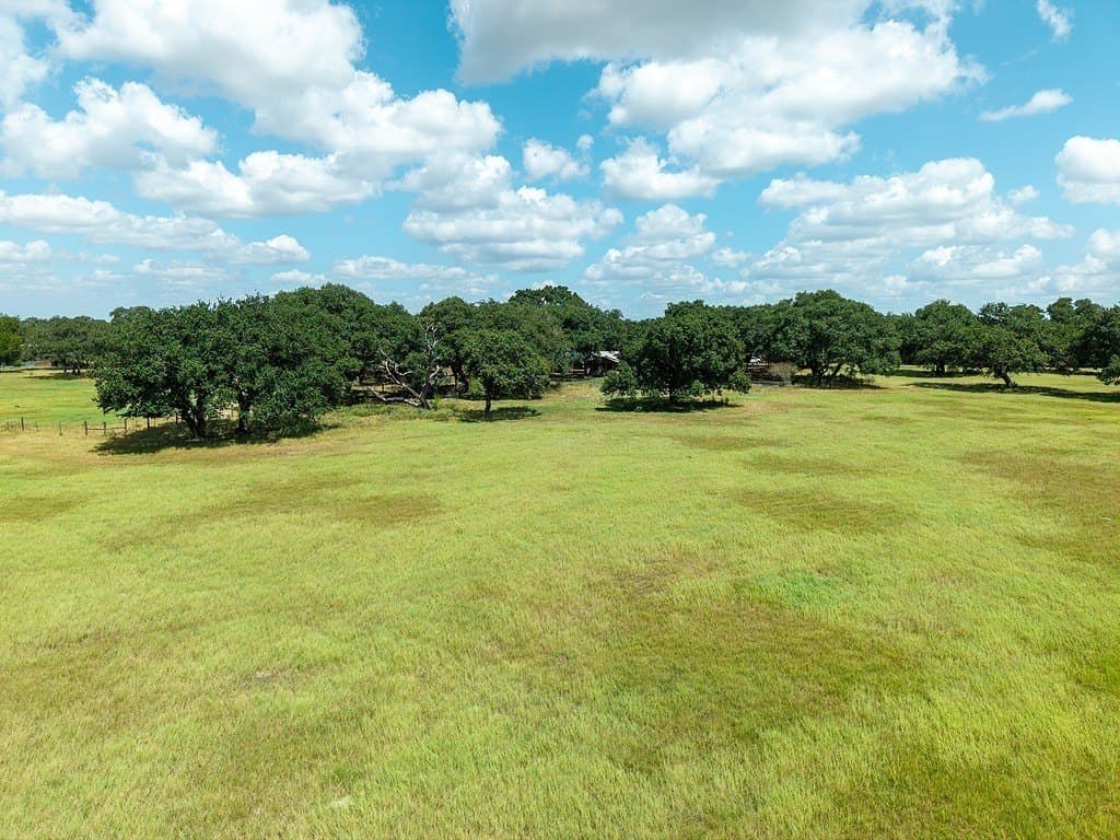 33.24 acres in Lavaca County - photo 8