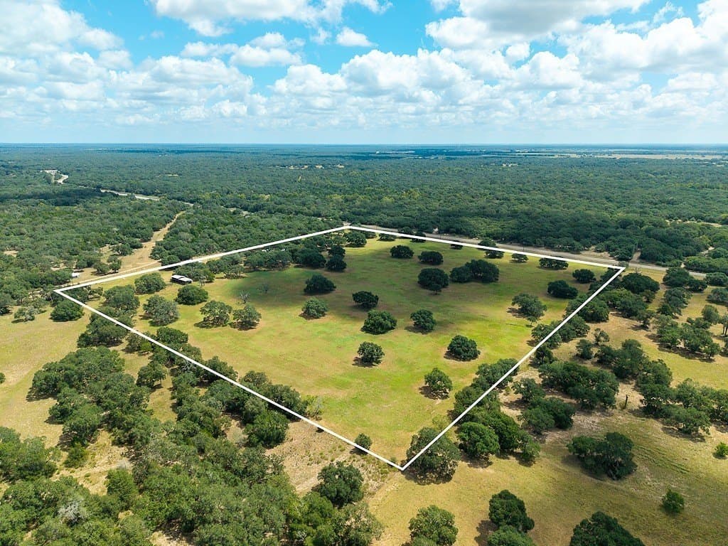 33.24 acres in Lavaca County - photo 4