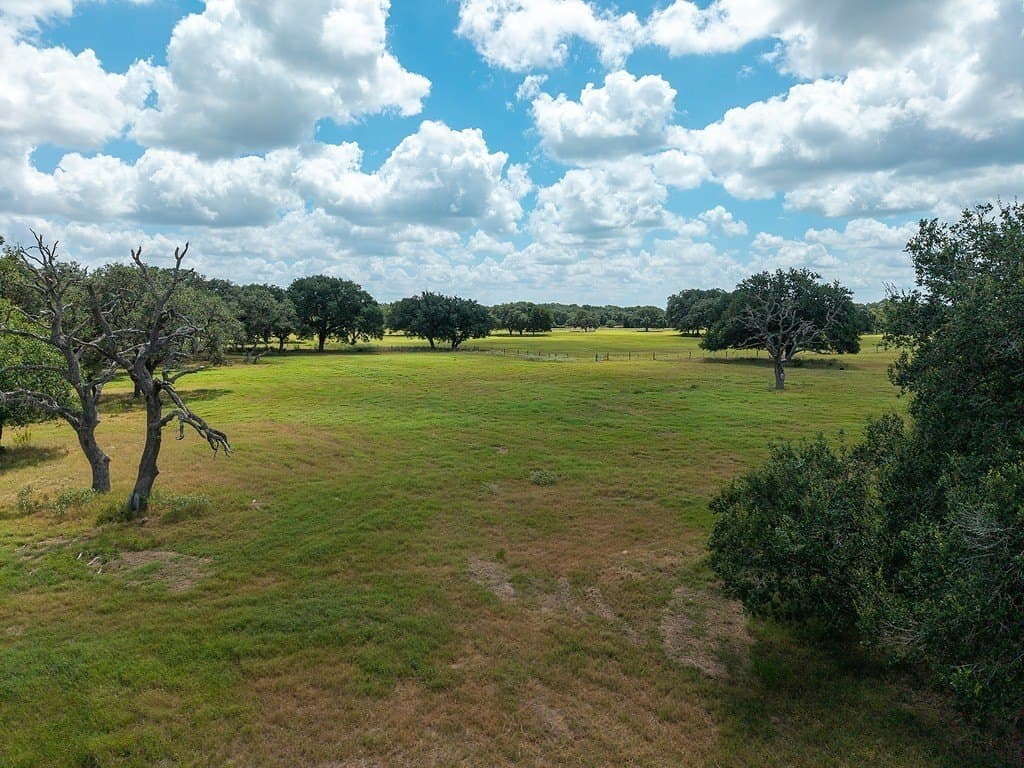 33.24 acres in Lavaca County - photo 10