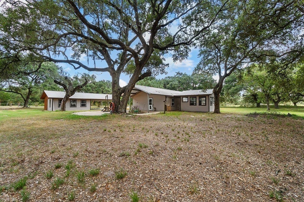 33.24 acres in Lavaca County - photo 14