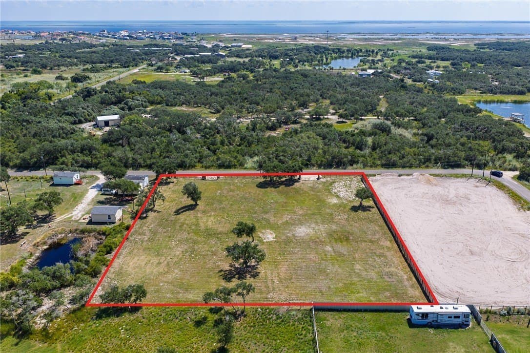 1.56 acres in Aransas County - photo 9