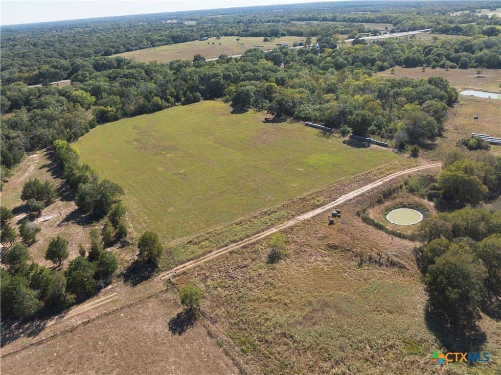52.86 acres in Lavaca County gallery image 4