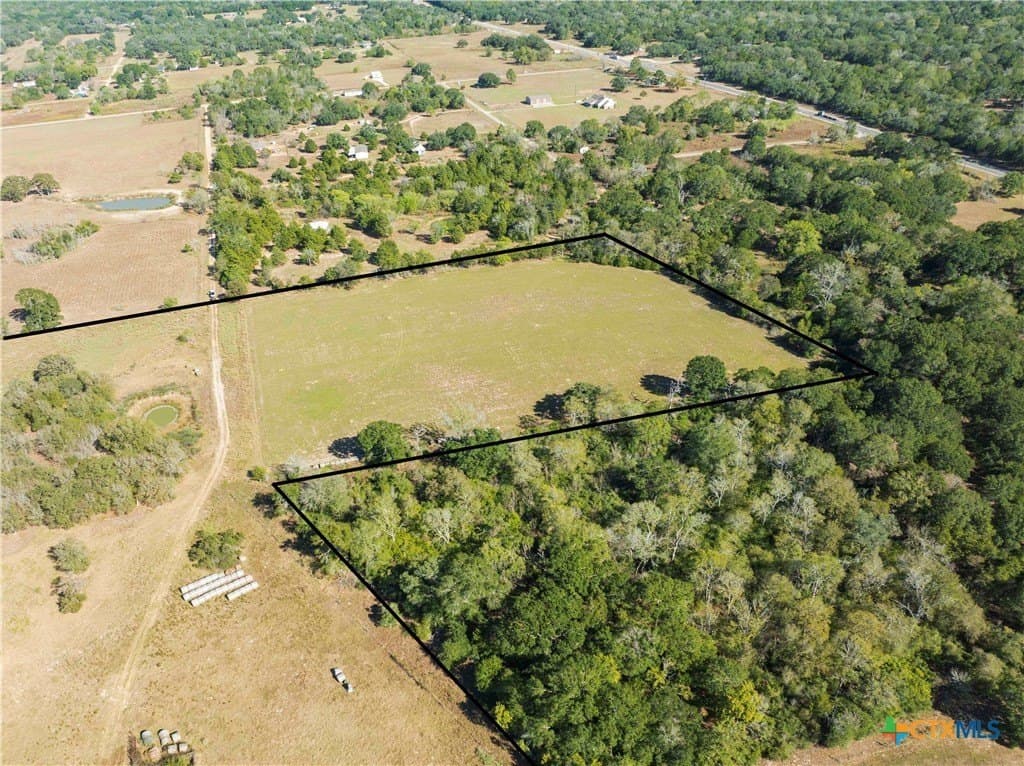 52.86 acres in Lavaca County gallery image 3