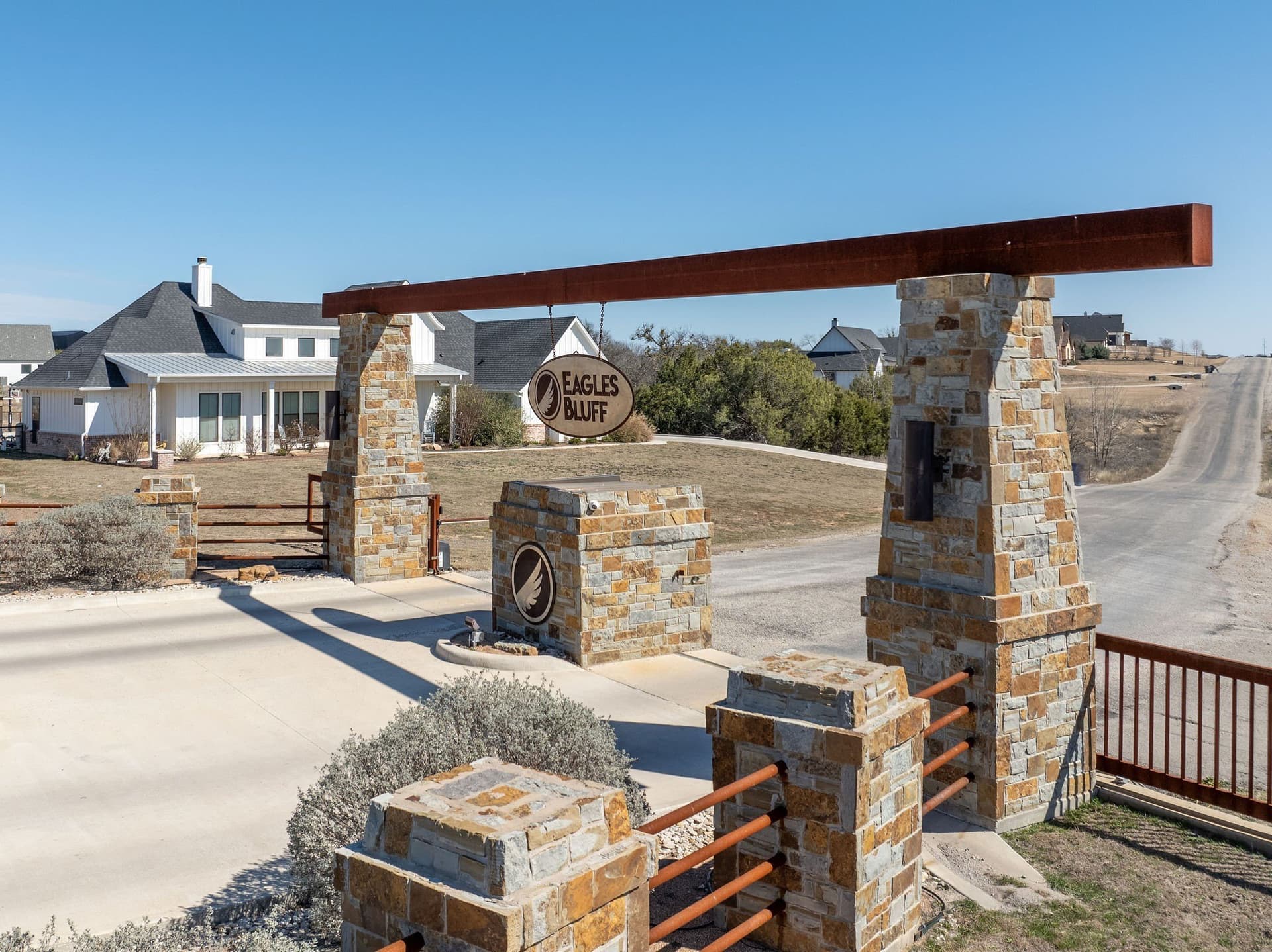 3.8 acres in Parker County gallery image 3