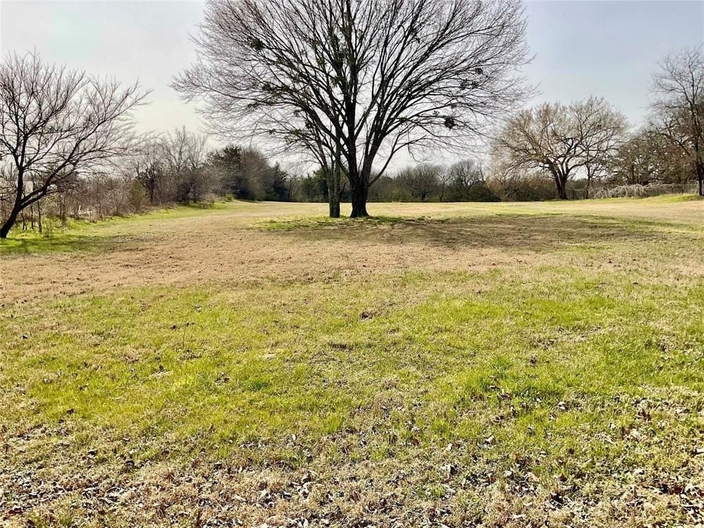 1.5 acres in Grayson County