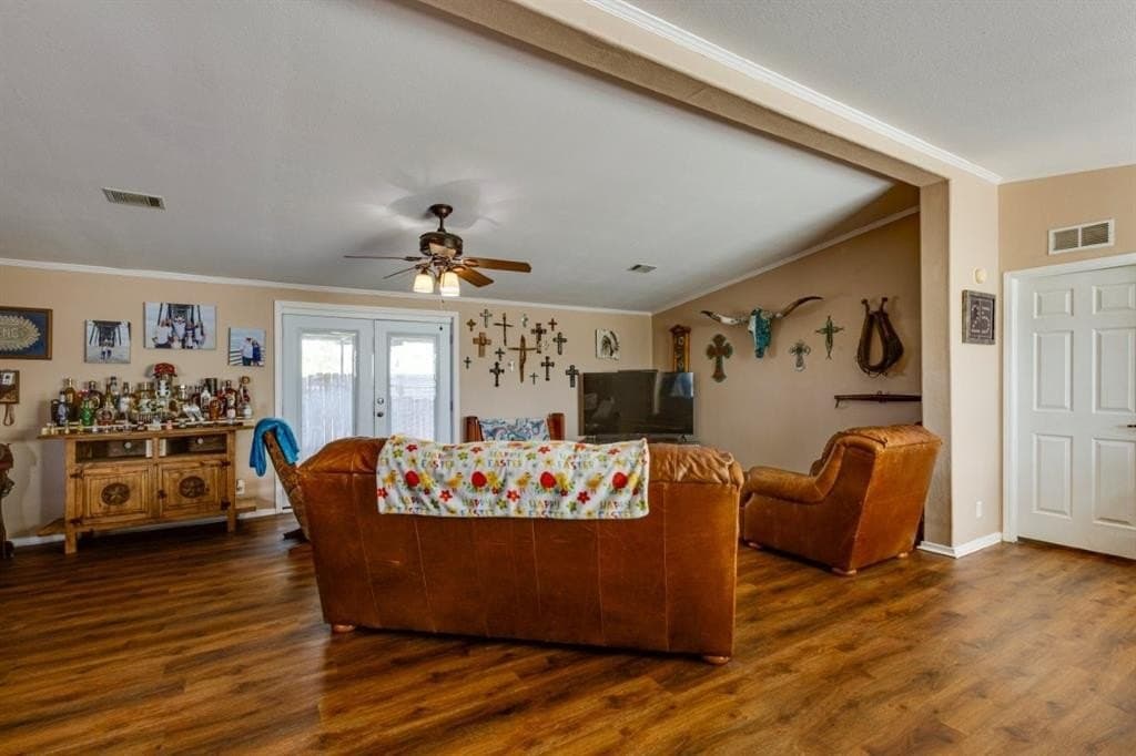 10.01 acres in Ellis County gallery image 4