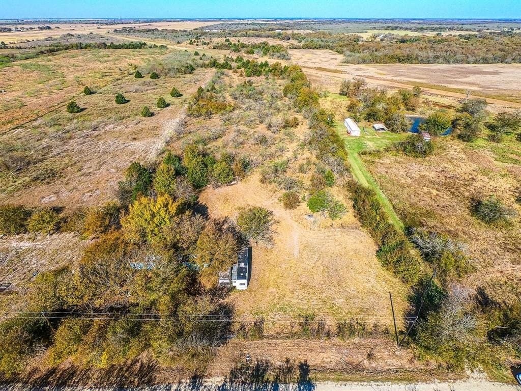 11.61 acres in Navarro County gallery image 4