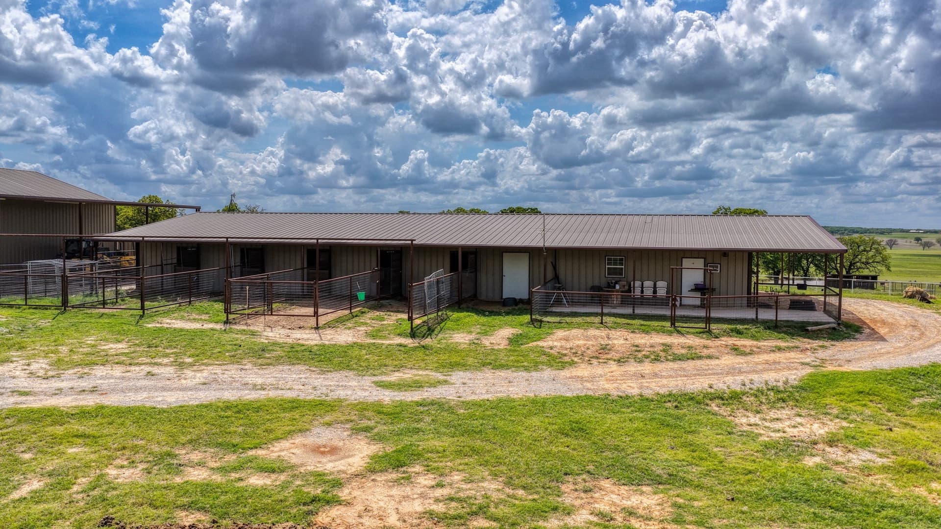 165.3 acres in Wise County - photo 6