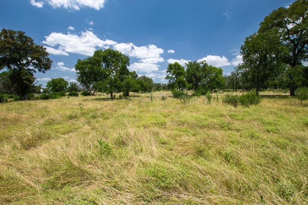 7.42 acres in Kerr County - photo 9