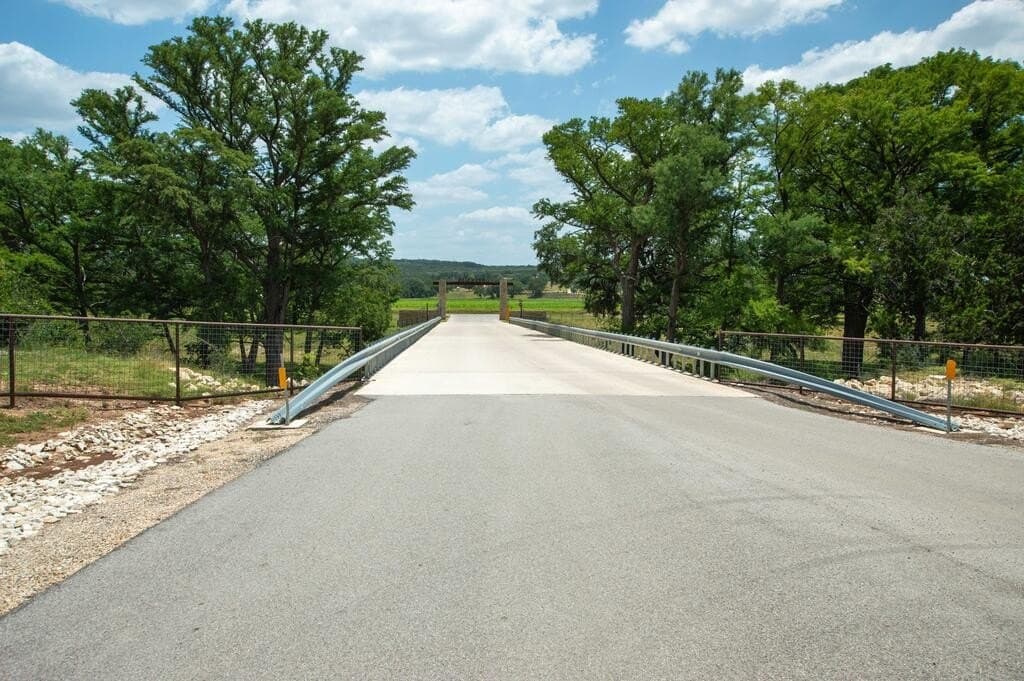 7.42 acres in Kerr County - photo 18