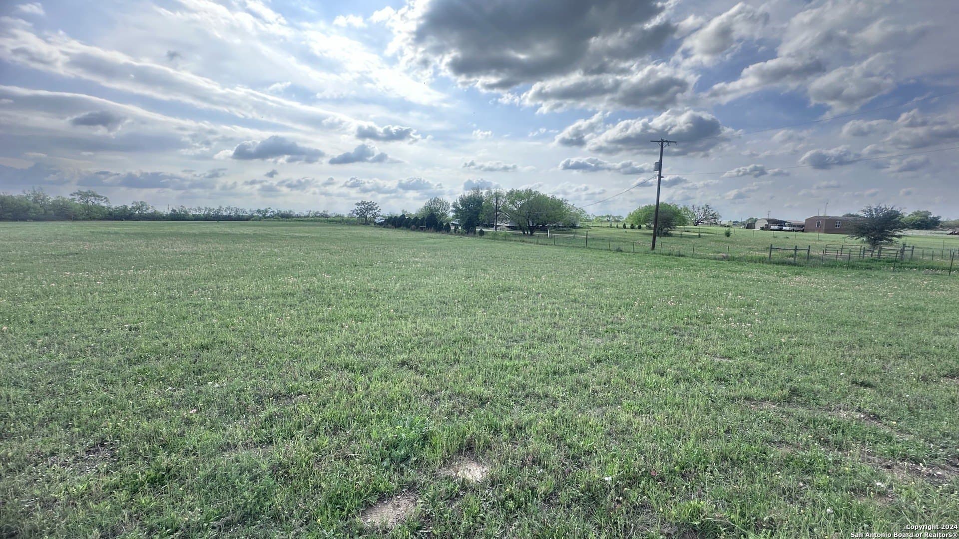 5.01 acres in Bexar County - photo 6