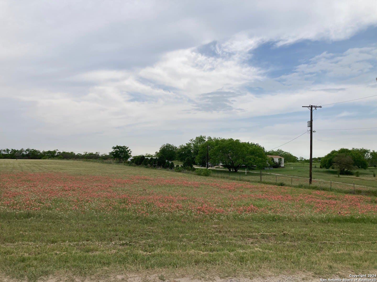 5.01 acres in Bexar County gallery image 2