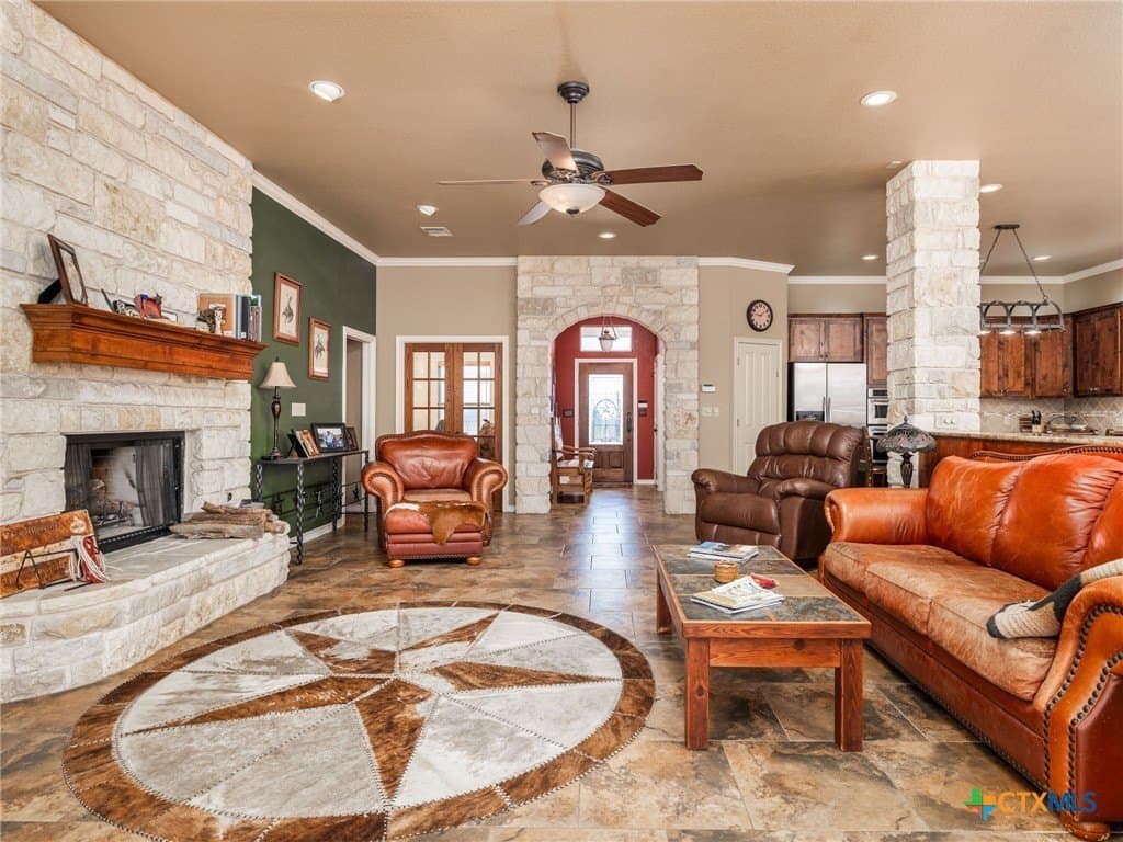 30.61 acres in Williamson County - photo 9