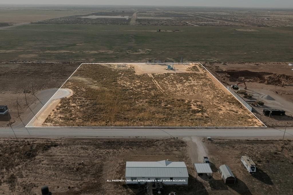 5.73 acres in Midland County