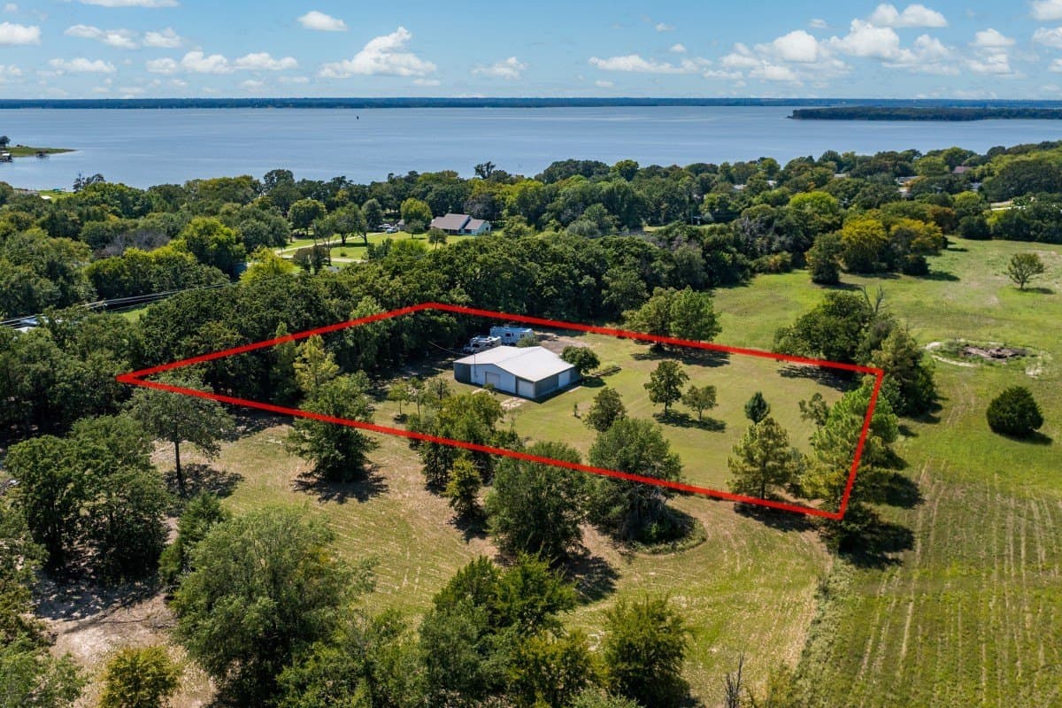 1.55 acres in Kaufman County