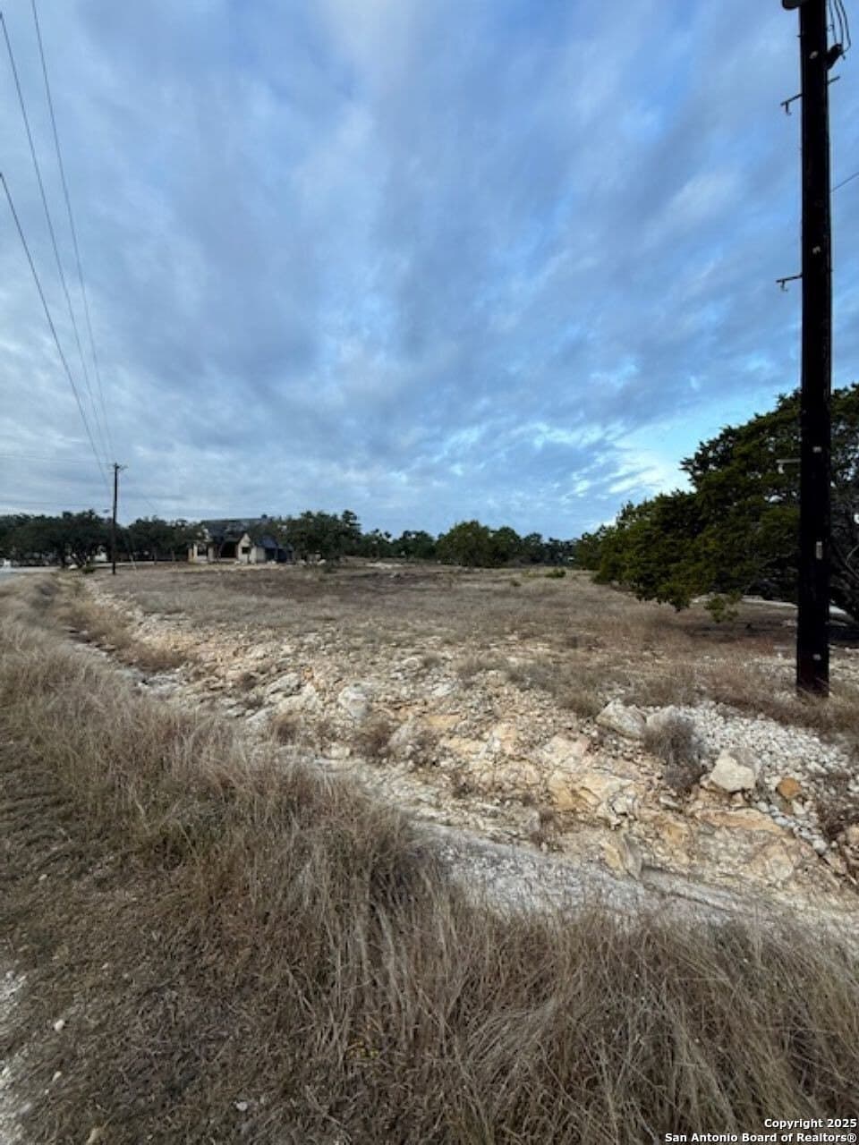 1.1 acres in Comal County gallery image 2