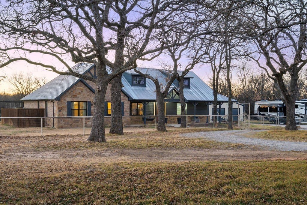 10.43 acres in Wise County - photo 2