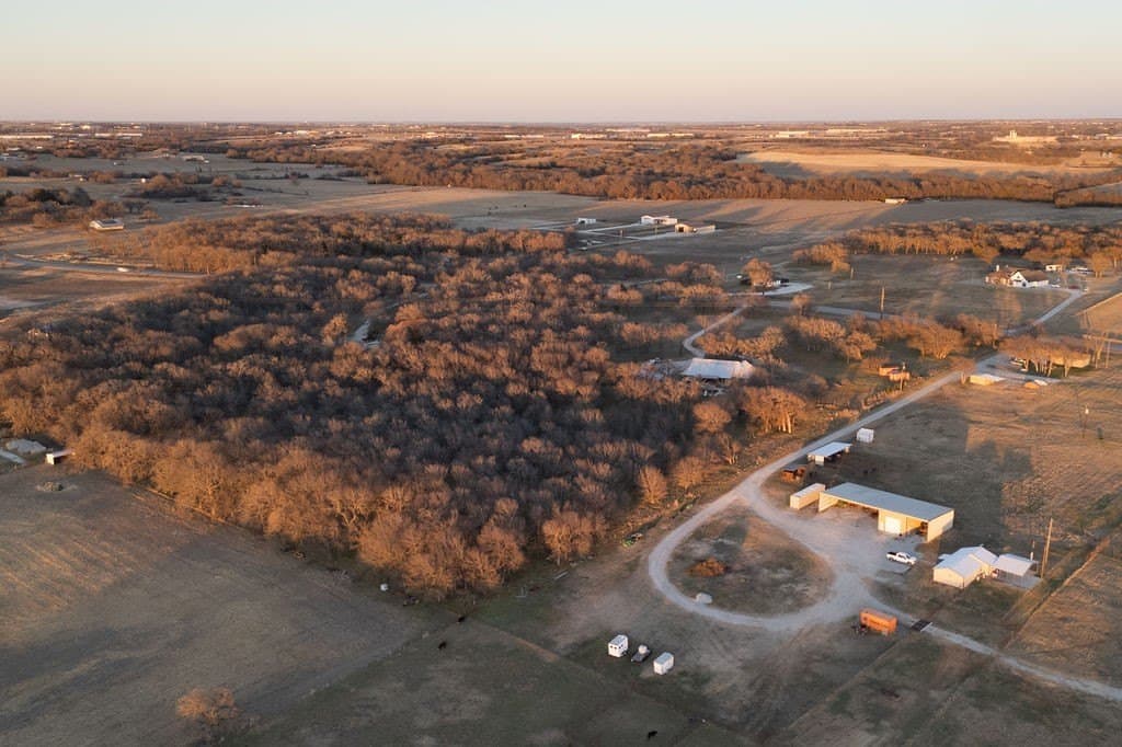 10.43 acres in Wise County - photo 30