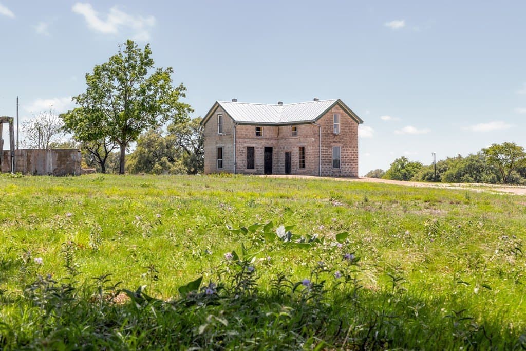 53.74 acres in Blanco County gallery image 4