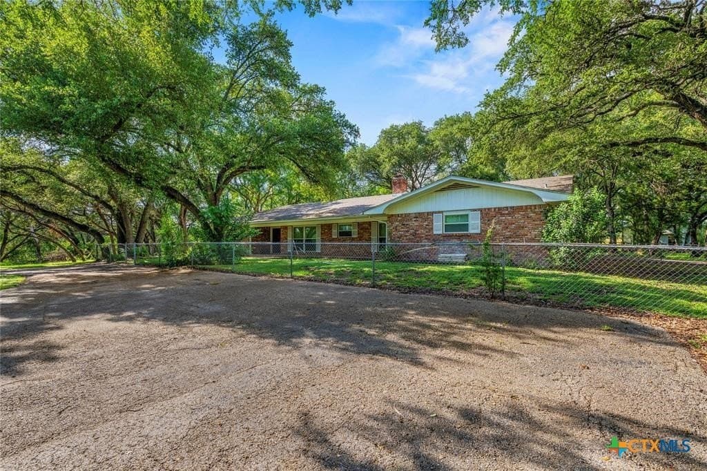 10.67 acres in Bell County - photo 8