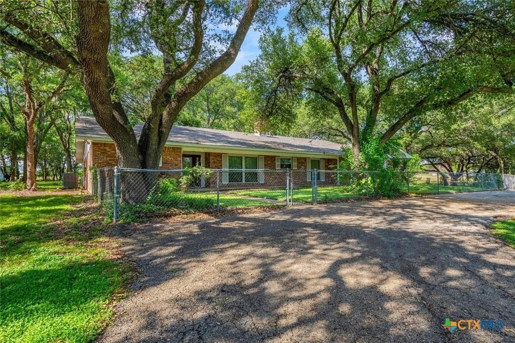 10.67 acres in Bell County gallery image 4