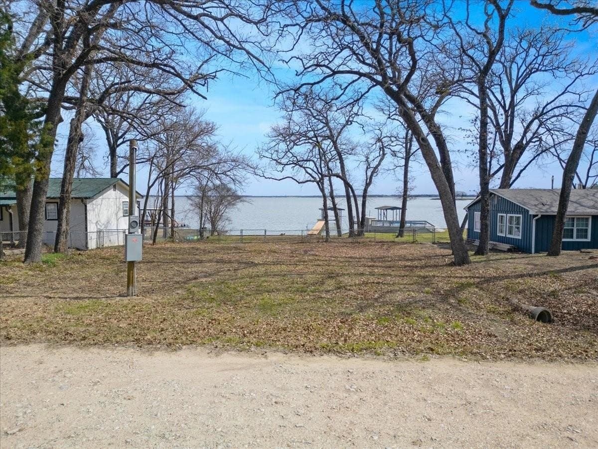 0.18 acres in Henderson County gallery image 3