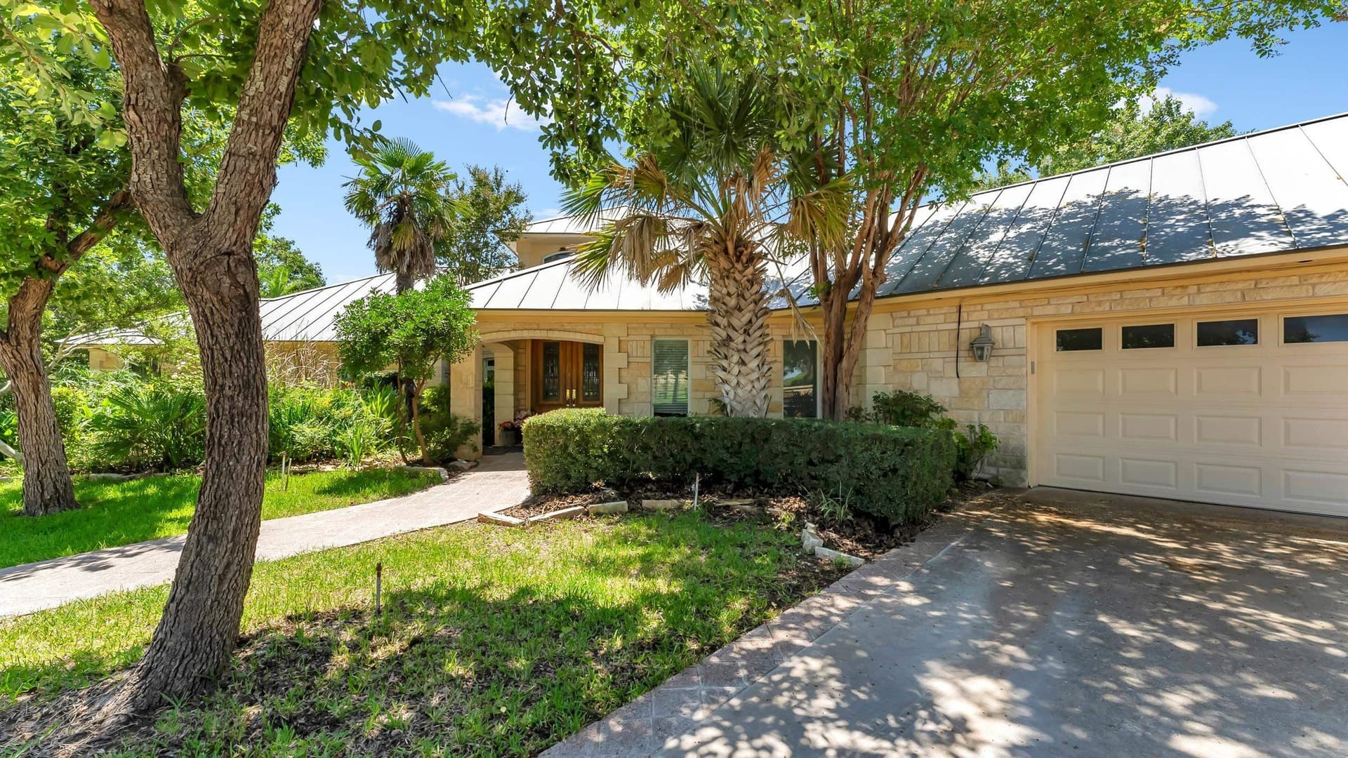 10 acres in Burnet County