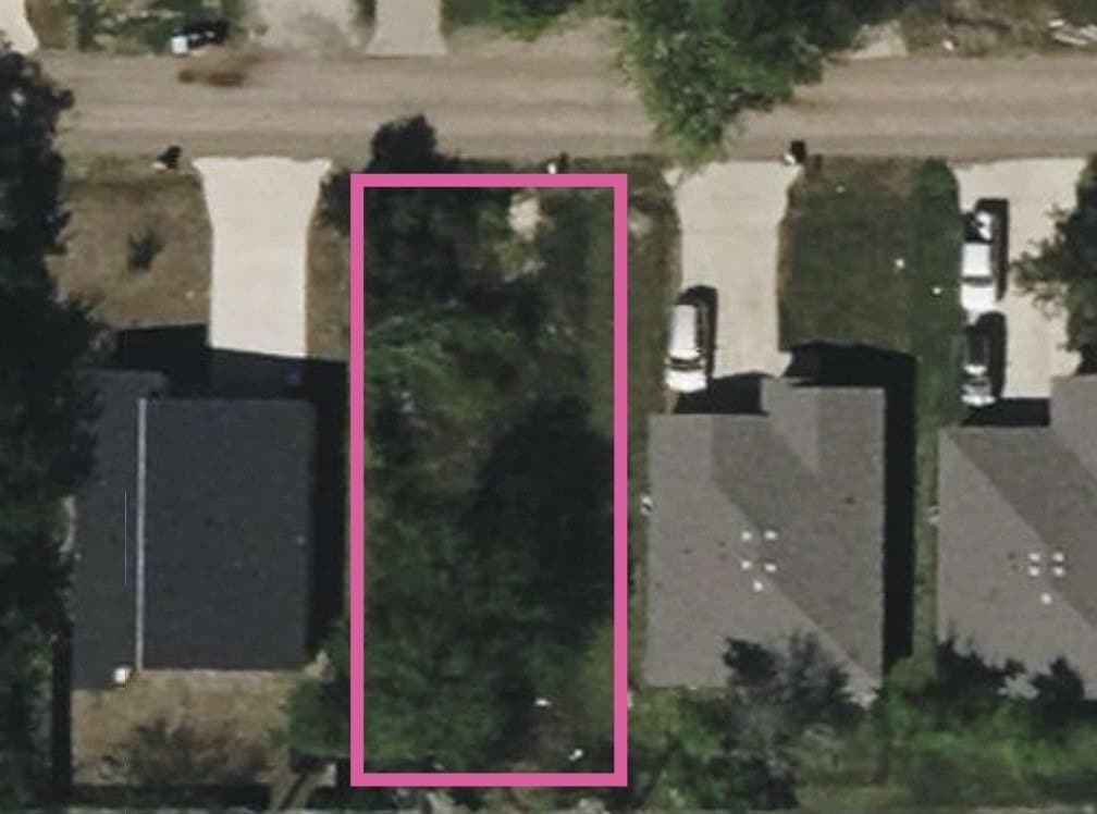 0.11 acres in Henderson County