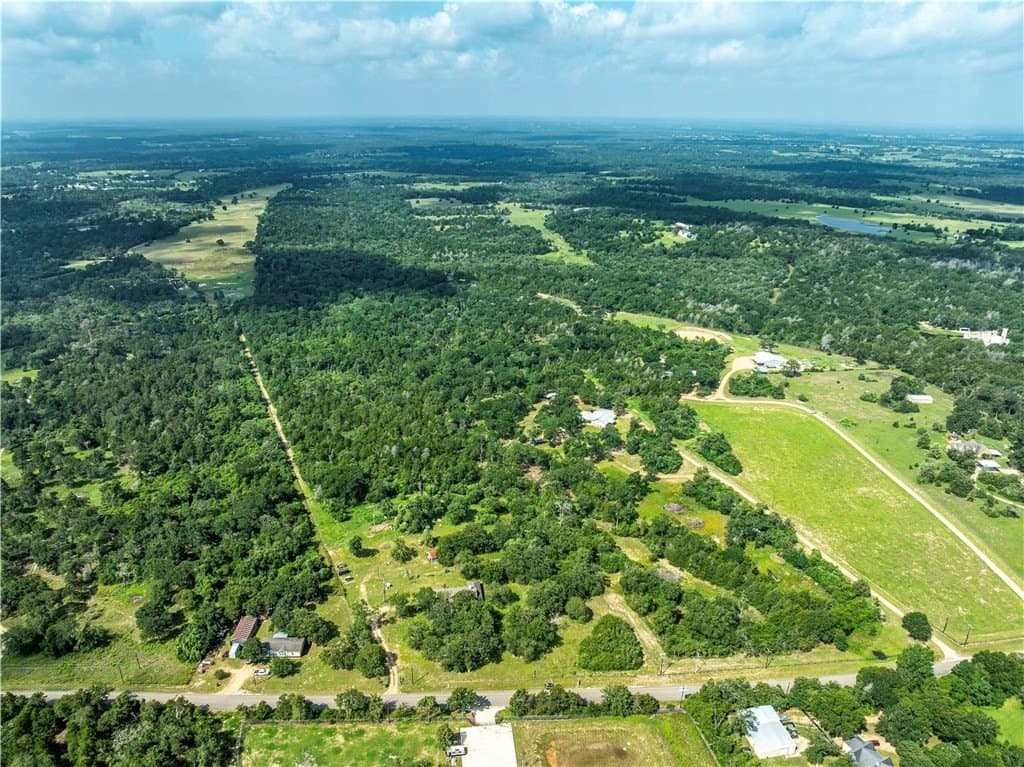 106.16 acres in AUSTIN County - photo 4