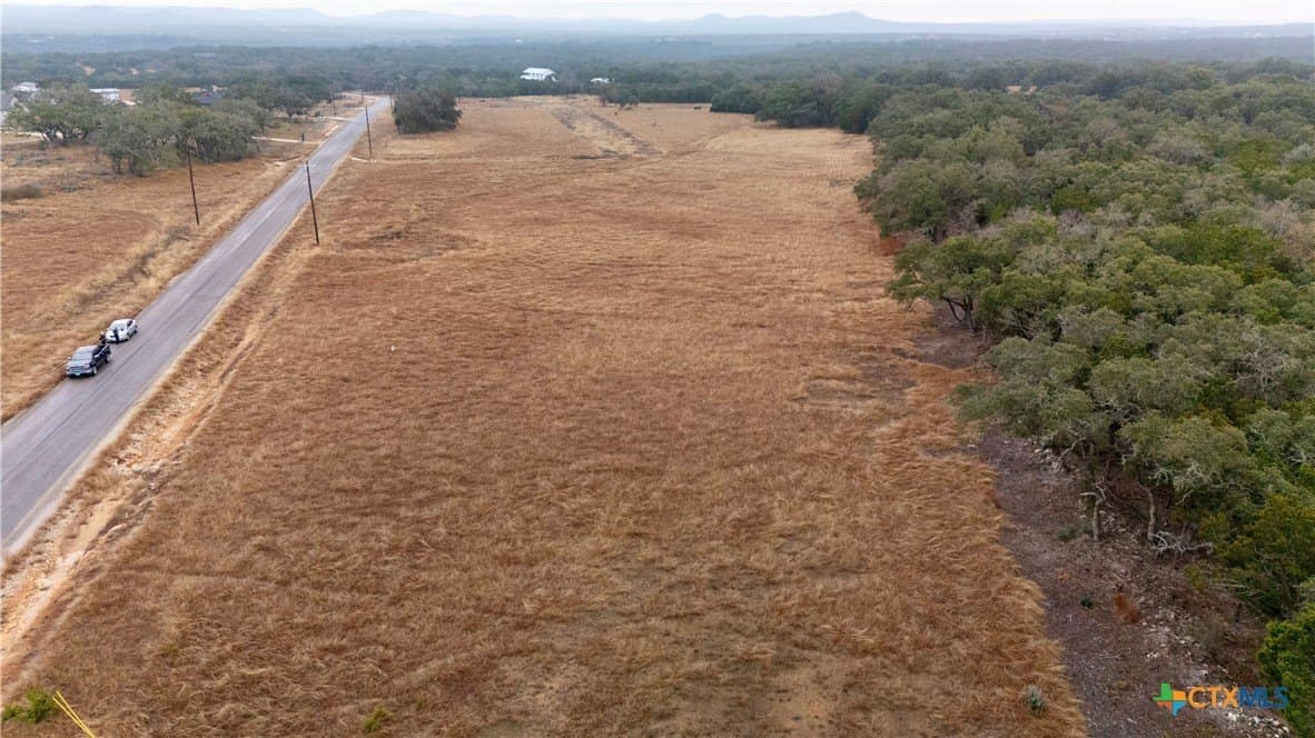 5.01 acres in Bandera County gallery image 3