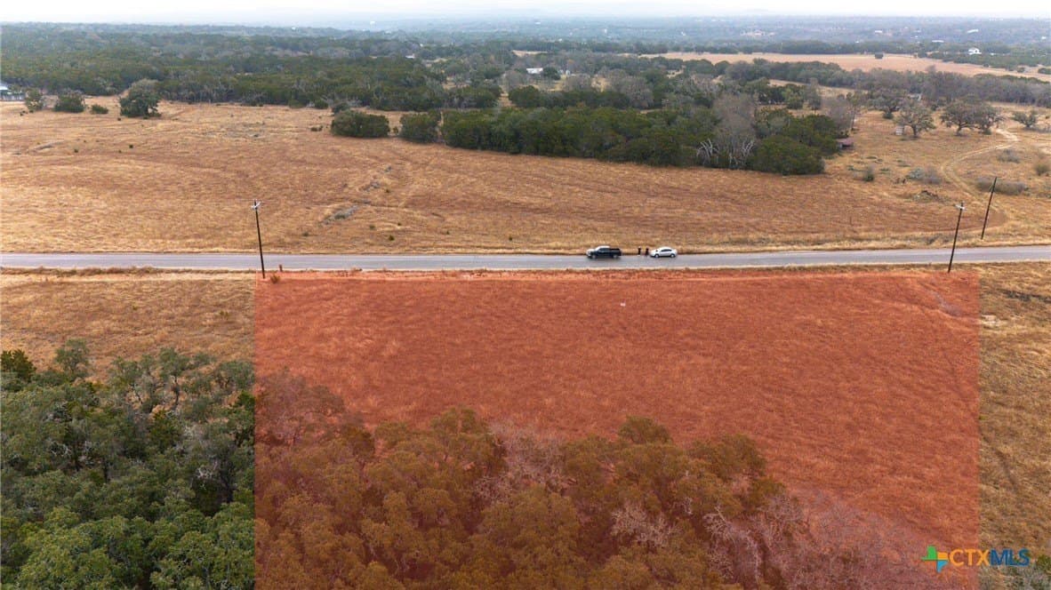 5.01 acres in Bandera County gallery image 2
