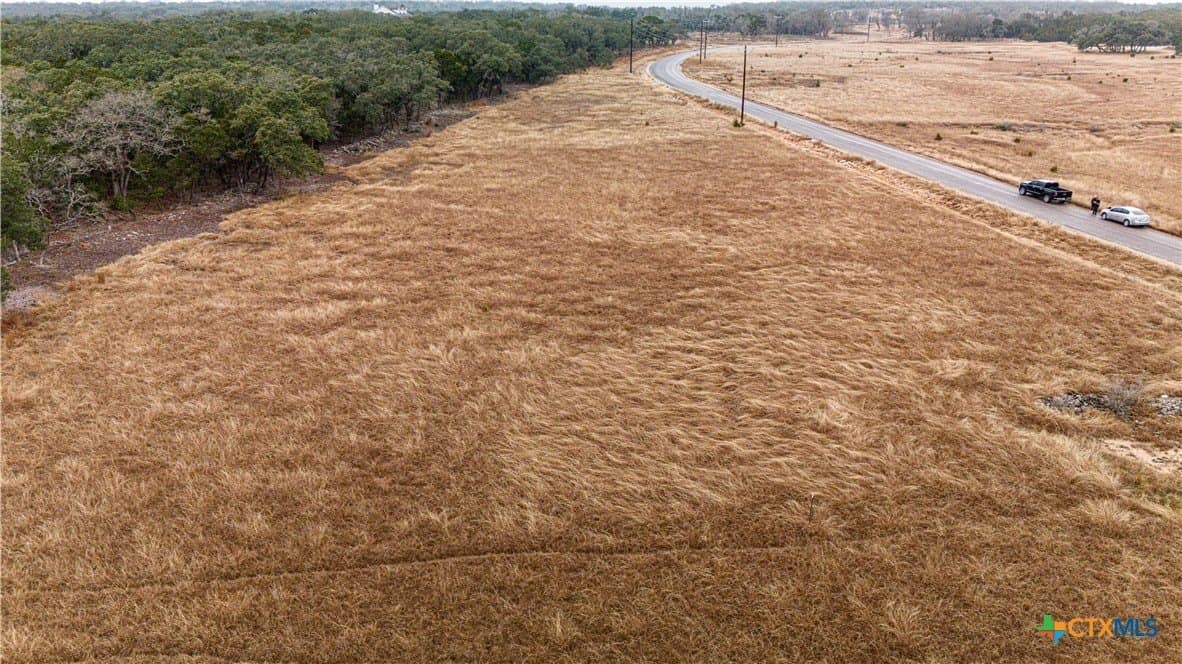 5.01 acres in Bandera County gallery image 4