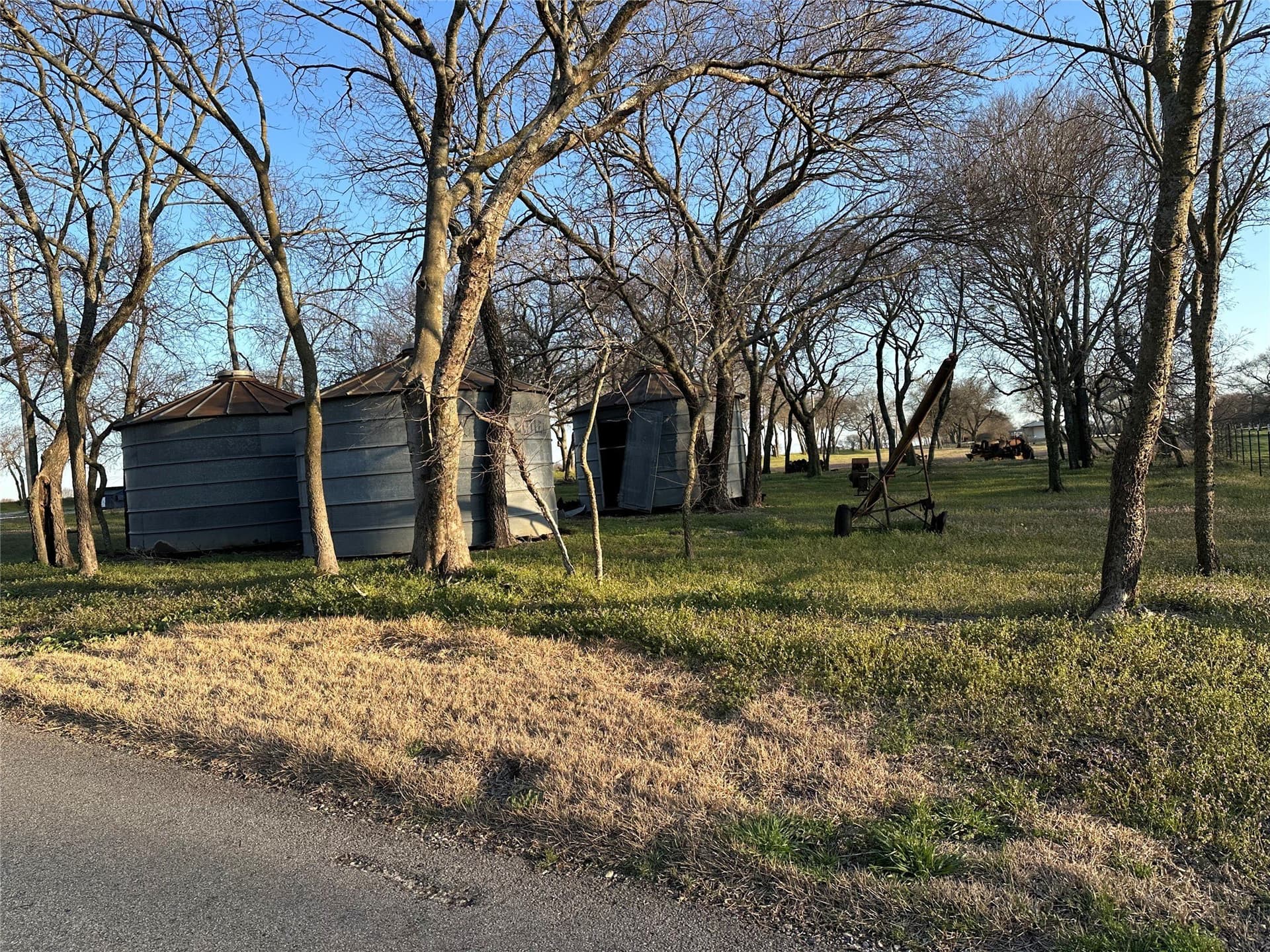 7.6 acres in Grayson County - photo 14