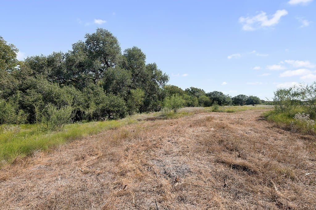 20 acres in Fayette County - photo 4