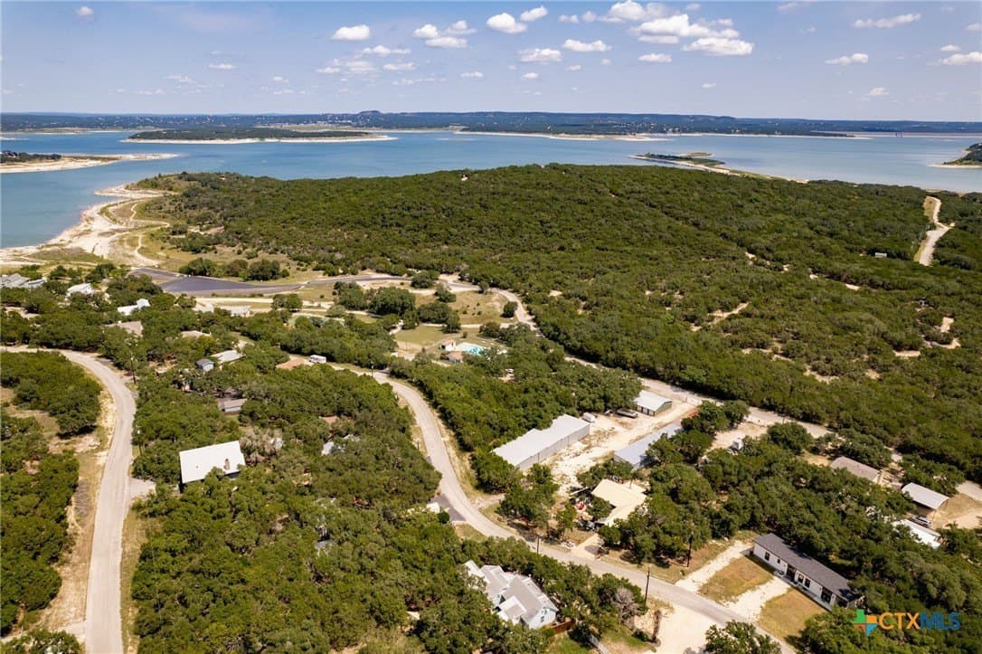 0.23 acres in Comal County - photo 9