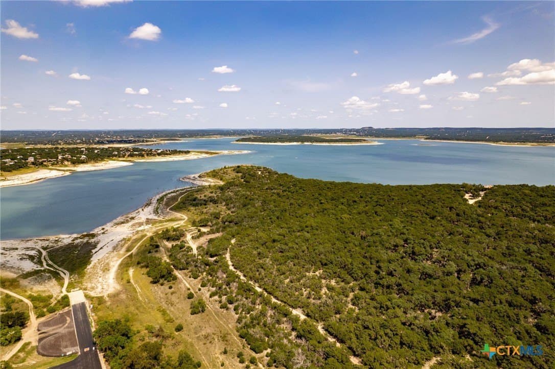 0.23 acres in Comal County - photo 15