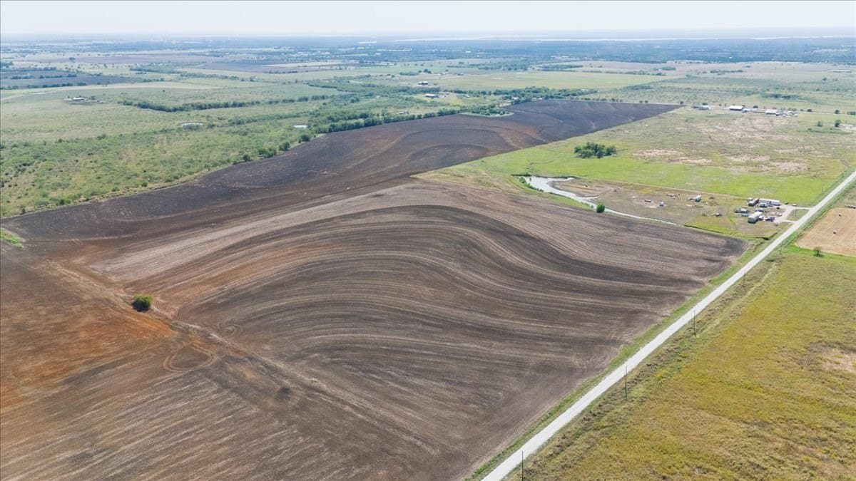 30.3 acres in Hill County - photo 9