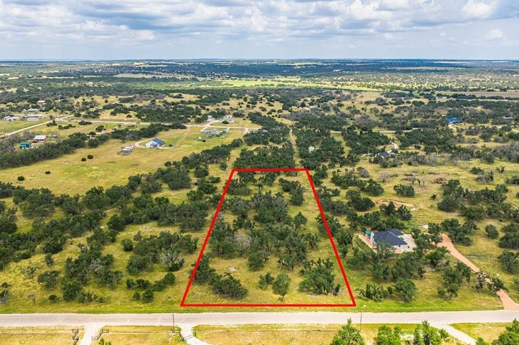 4.3 acres in Gillespie County