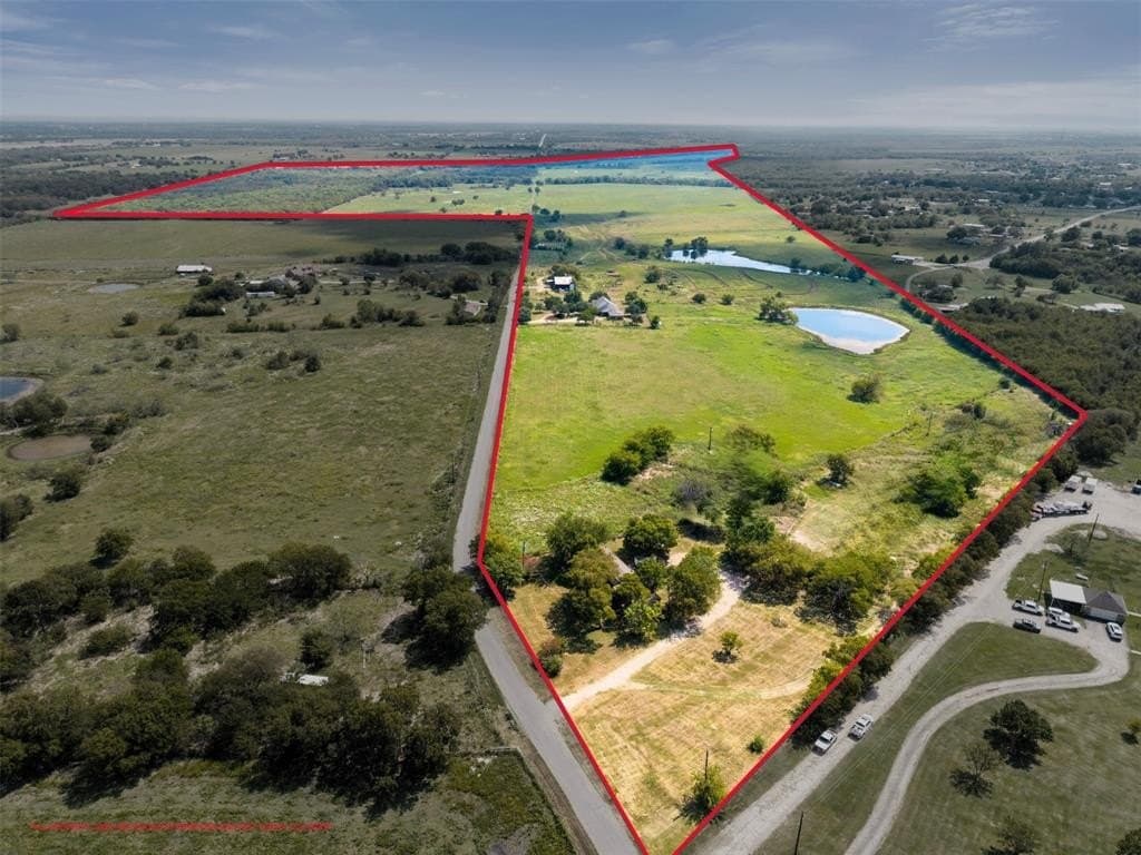 425 acres in Kaufman County