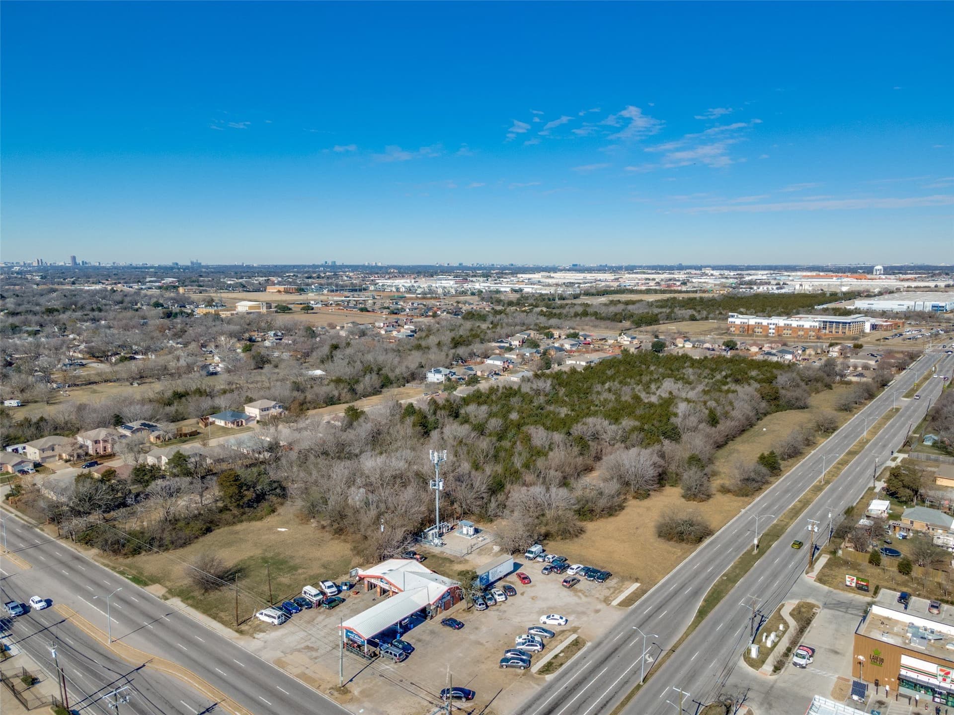 11.5 acres in Dallas County gallery image 4