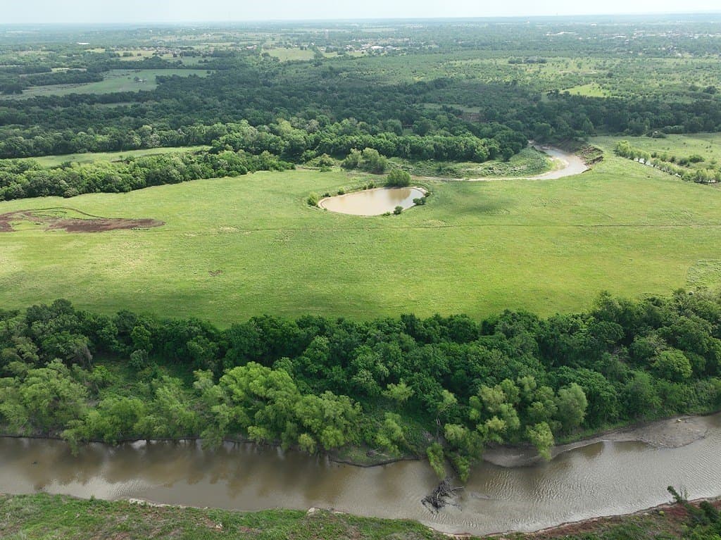 38.56 acres in Grimes County - photo 8