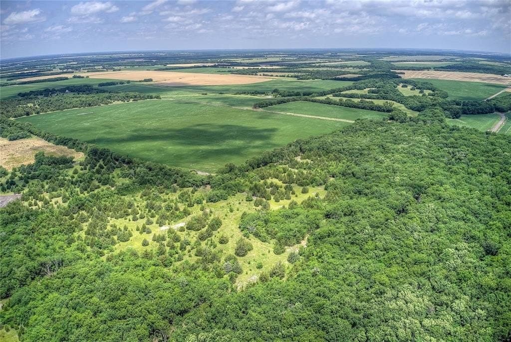 10.46 acres in Hunt County gallery image 4