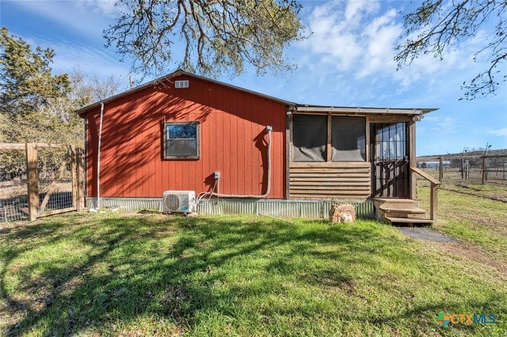 23.24 acres in Hays County - photo 9