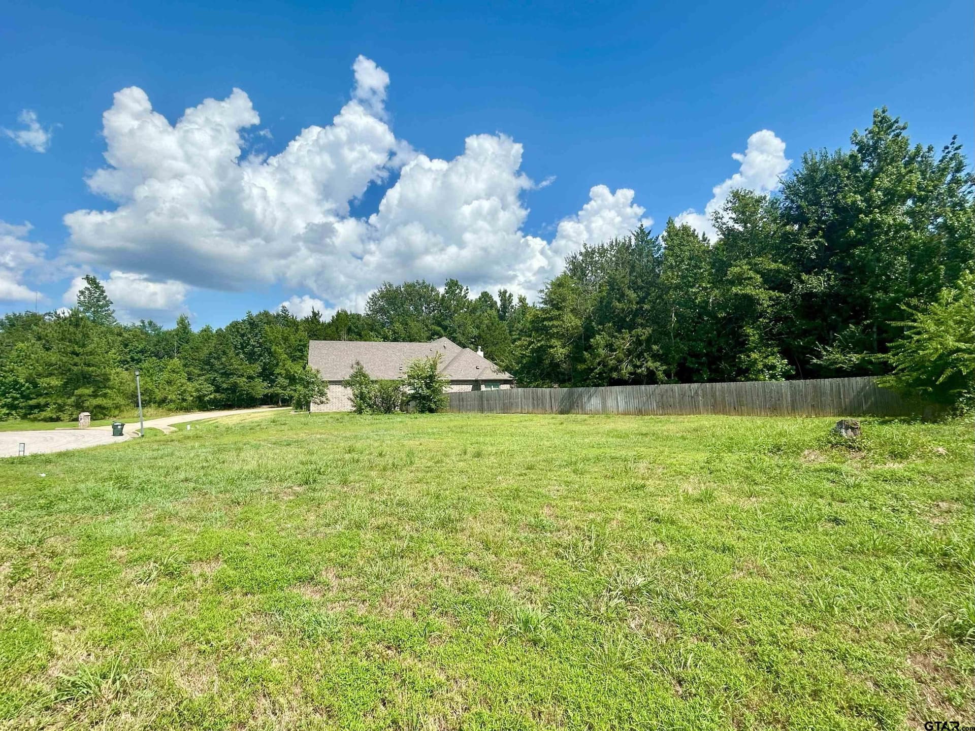 0.3 acres in Smith County gallery image 3