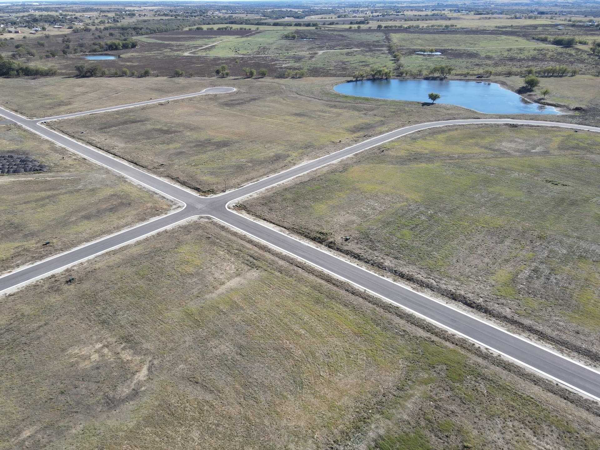 1 acres in Johnson County gallery image 4