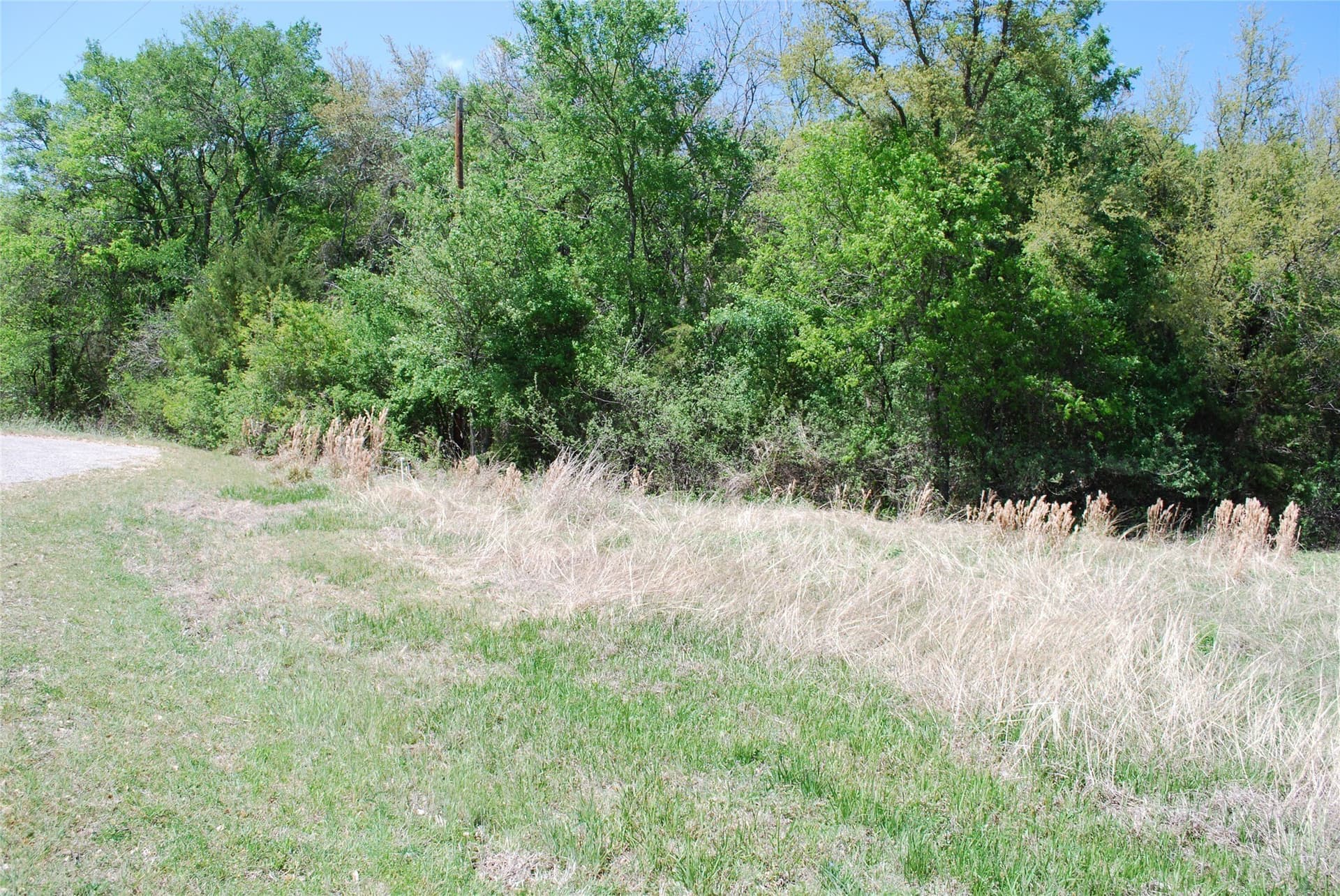 0.61 acres in Hill County - photo 14