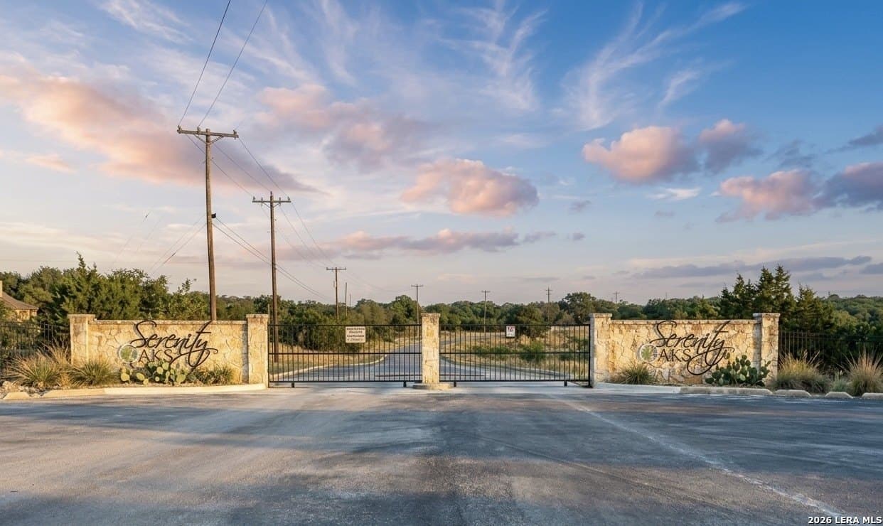 1 acres in Comal County - photo 8